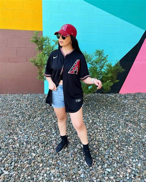 fashion baseball jerseys for women.